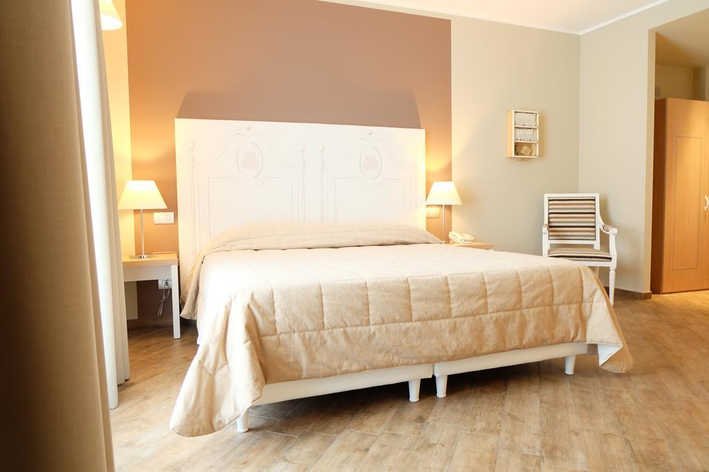 Hotel Monteverde Acqui Terme Exterior photo