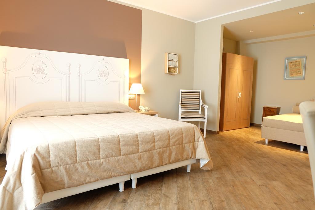 Hotel Monteverde Acqui Terme Exterior photo